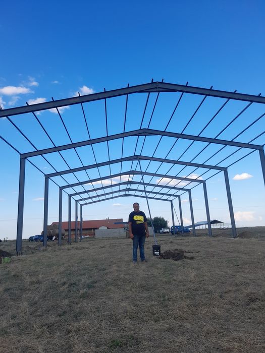 Hale metalice industriale  
- Hale agricole, agrozootehnice depozite,