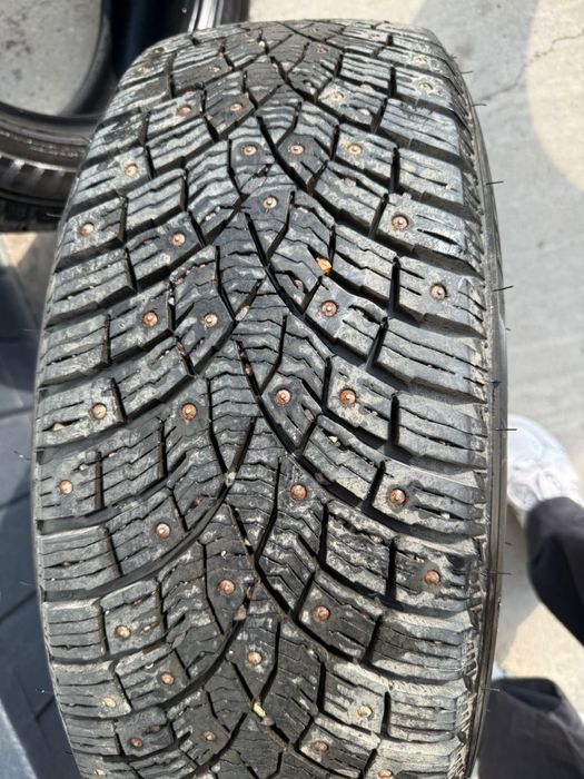 Автошины шипованные