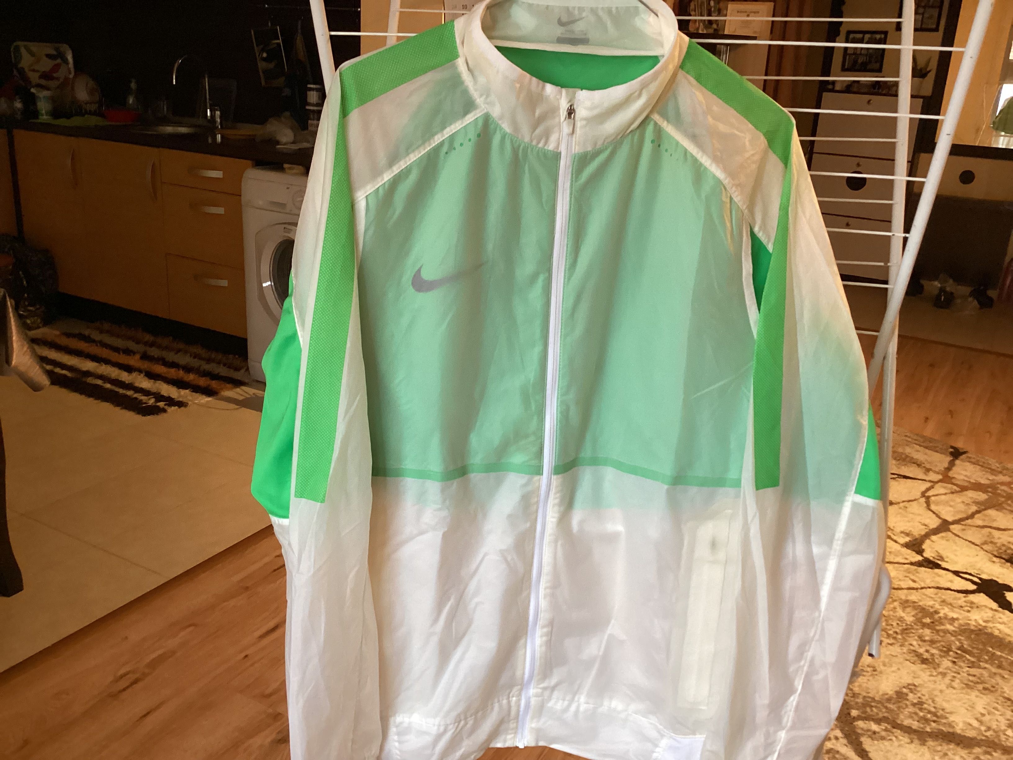 Ново Худи /суитшърт Marvel S ,Яке Nike Football Authentik M размер,
