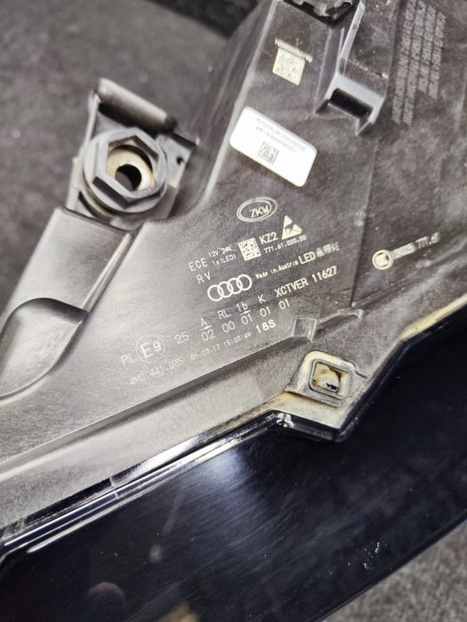 Far Audi Q7 4M0 Matrix Led stanga