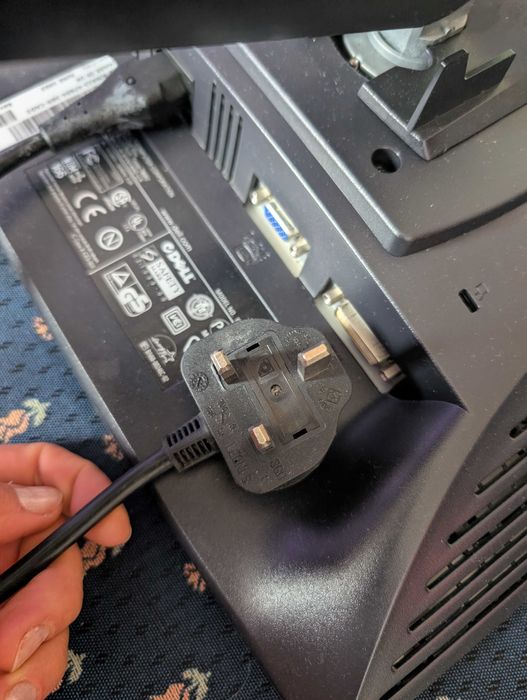 15" Монитор Dell UltraSharp