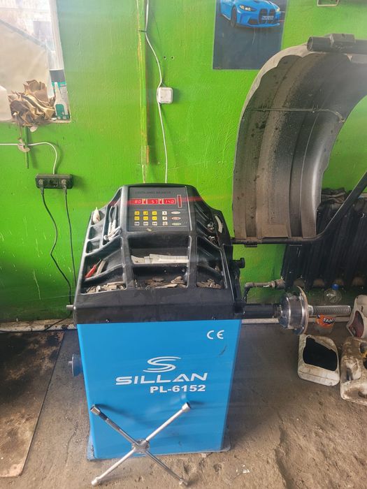 Шиномантаж станок балансировычный аппарат