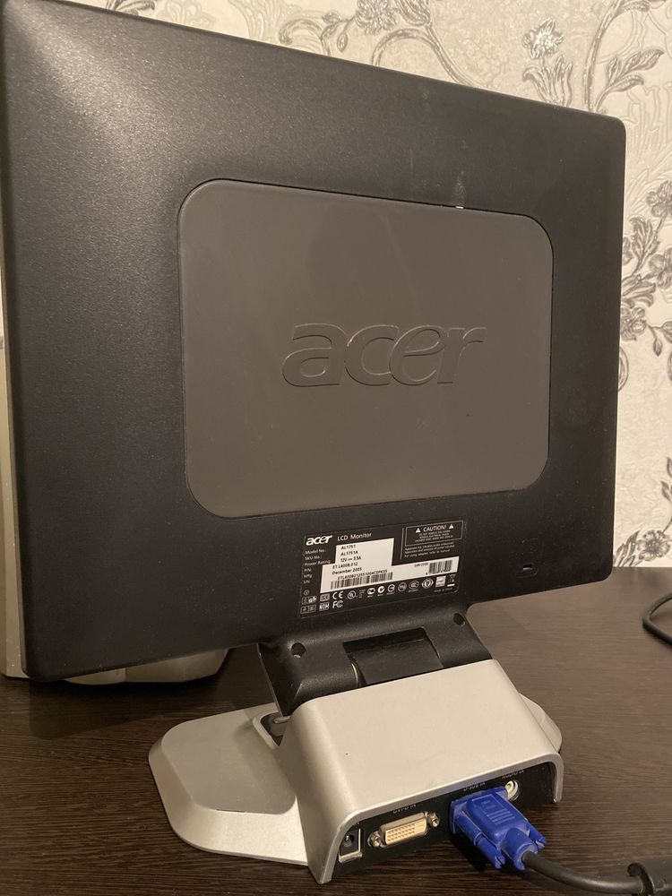 Acer монитор