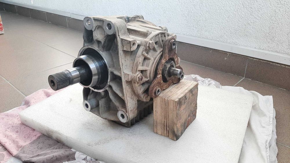 Grup Diferential -FATA-VW TIGUAN 2013  CFFB + 1 L Ulei OE(184.000km)