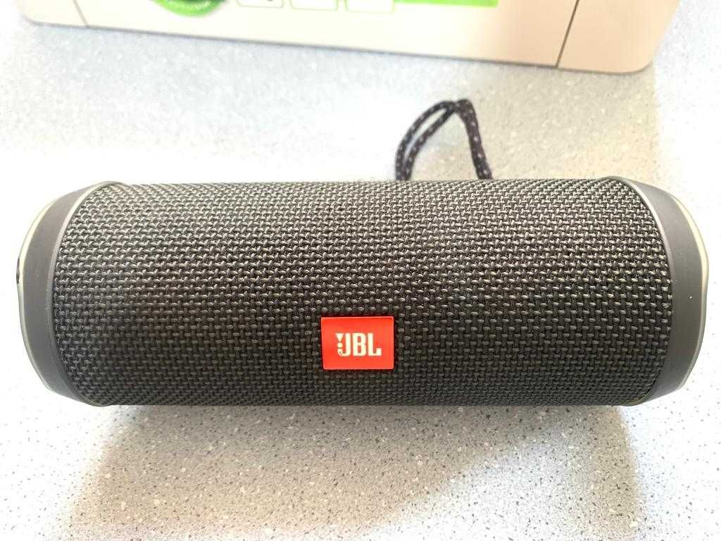 JBL Flip 4 в отличном состоянии оригинал!