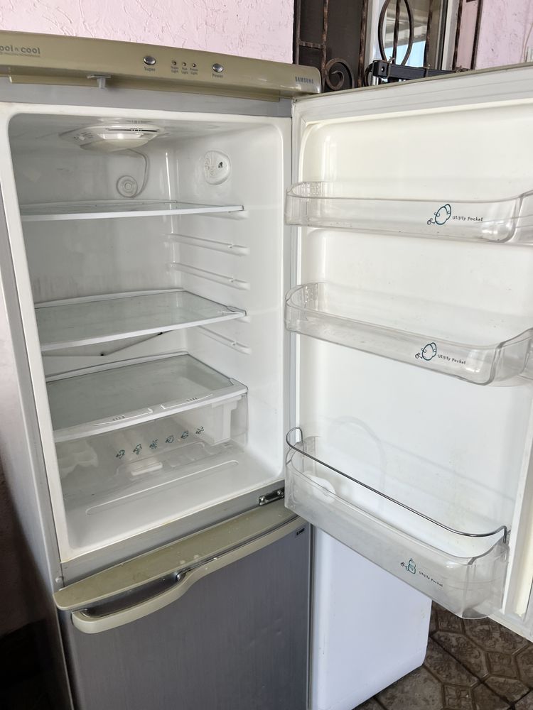 продам холодильник