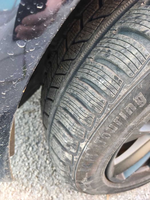 225 55 17 .2бр зимни гуми със стар Дот но като нови