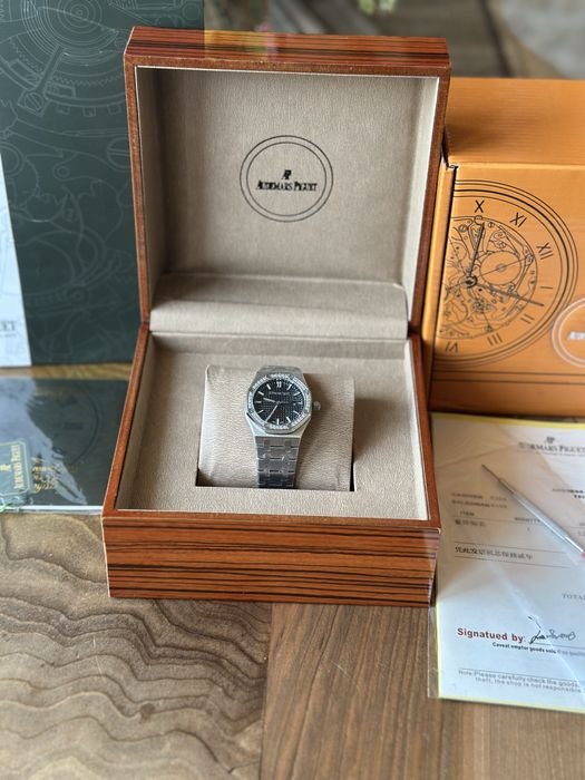 Audemars Piguet Royal Oak 33 mm Quartz - дамски модел