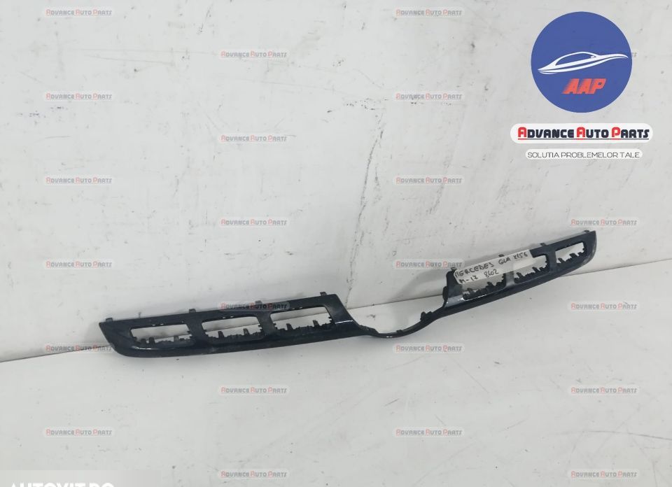 Оригинален декоративен елемент за решетка Мерцедес-Бенц ГЛА-Клас / Mer