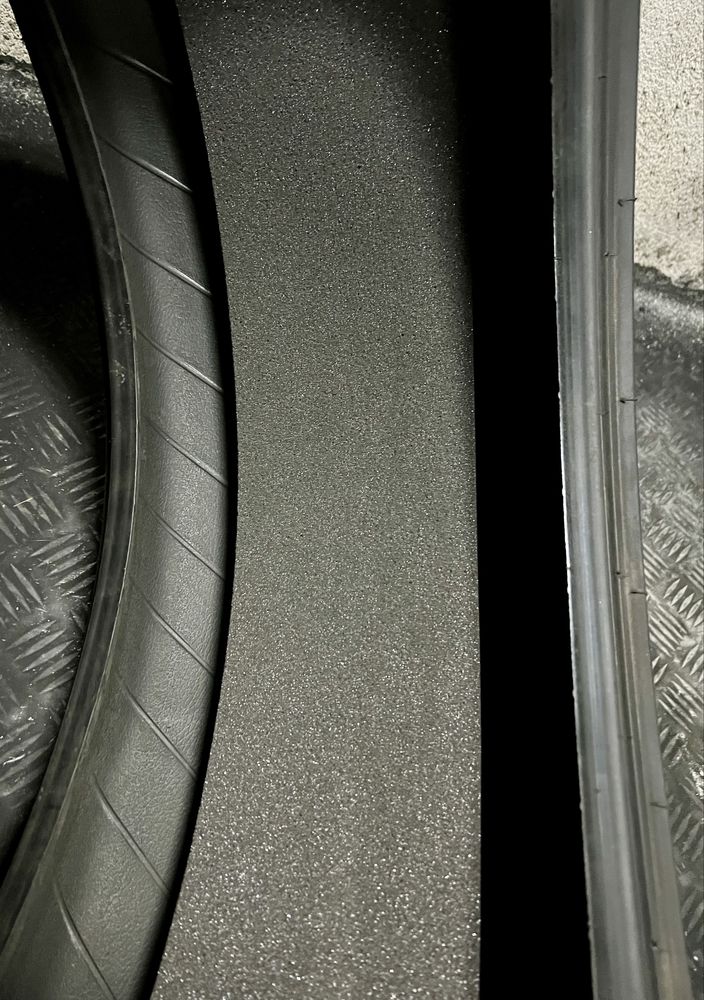 DOT:23г. 255/40/20 MICHELIN