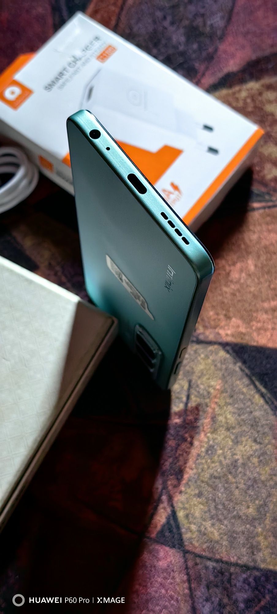 INFINIX HOT 50-Перфектно състояние.8+8/256gb
