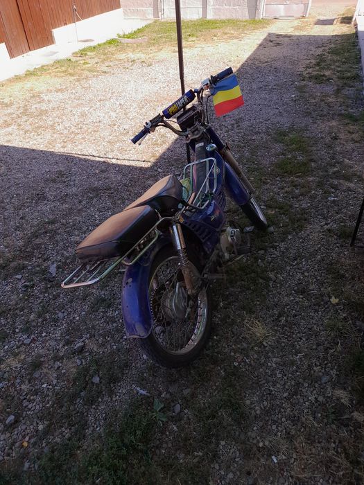 Vând moped 49cc.