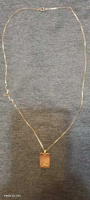 Златна вержика с плочка