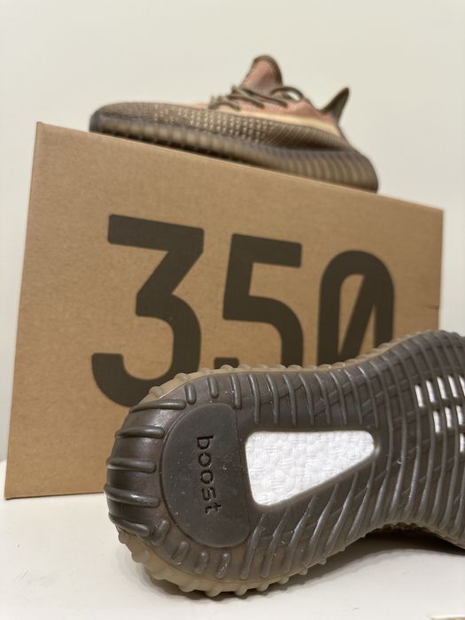 Super Reducere ! Yeezy Boost 350 - Sand Taupe - Marimea 36, 46