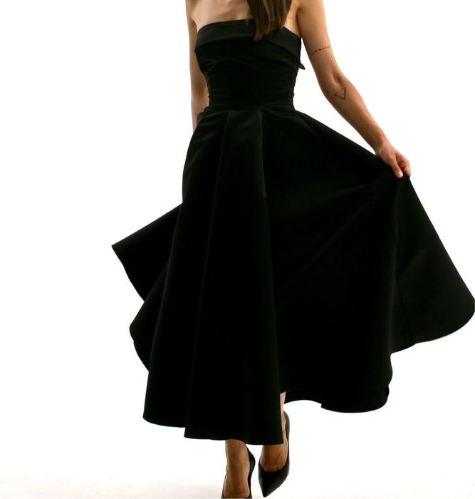 Продам платье embark