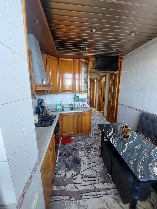 Tinchlik metro Gunchada Kivartira sotiladi