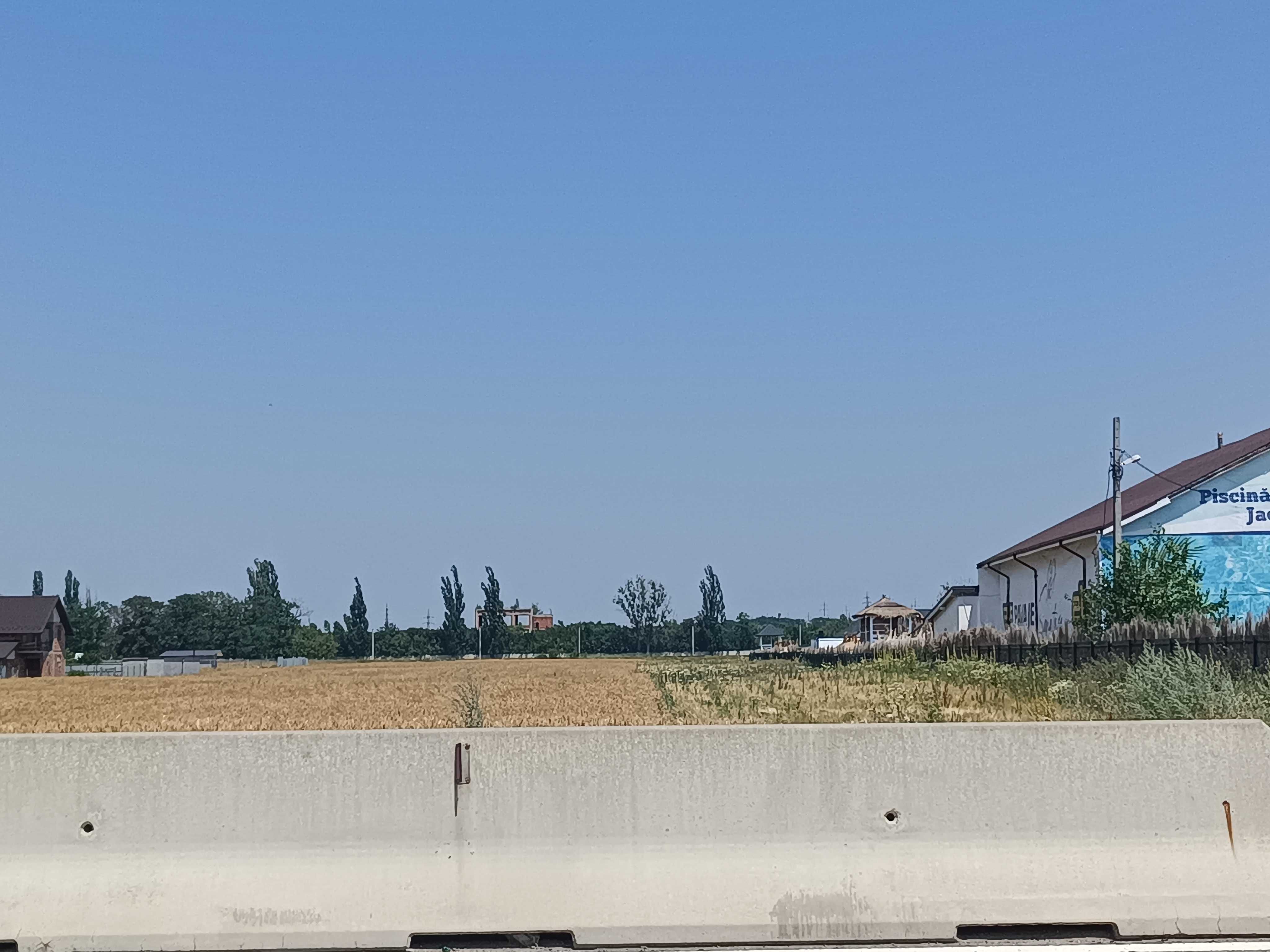 Teren intravilan Săvinești 13200 mp la DN