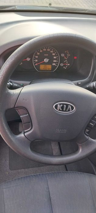 Vand Kia Carens  din 2009