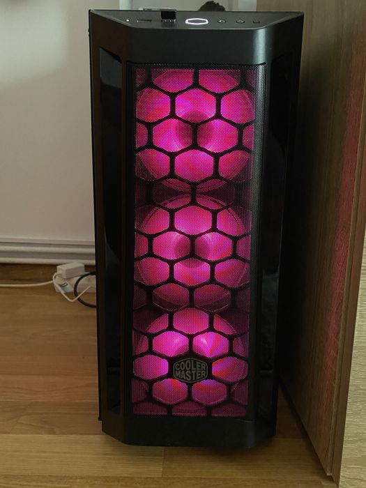 Vând desktop AMD Ryzen 5 3600