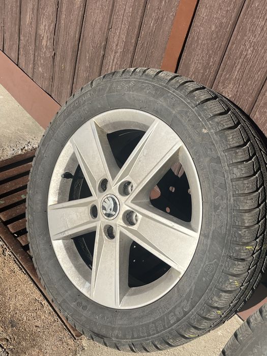 Оригинални джанти Skoda с гуми Radburg Power Alpin 205/55R16 DOT 2024
