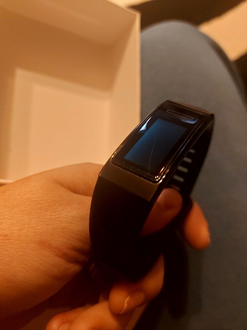 huawei band 4 pro