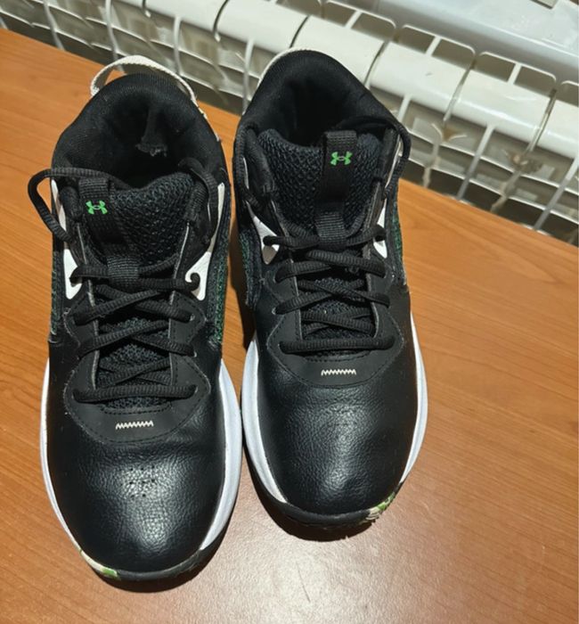 Adidași  băieți mărimea 38