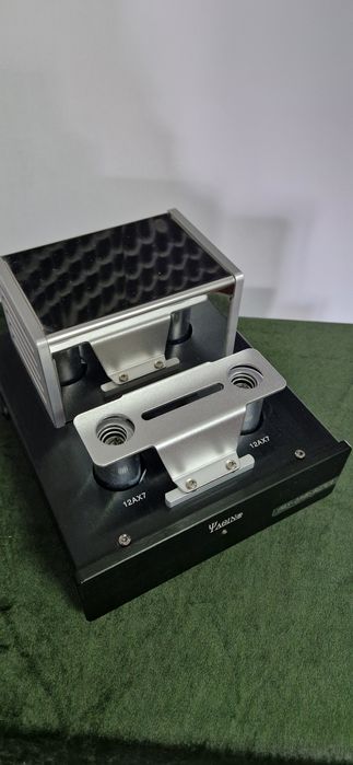 Preamplificator phono lampi yaqin MS23-B