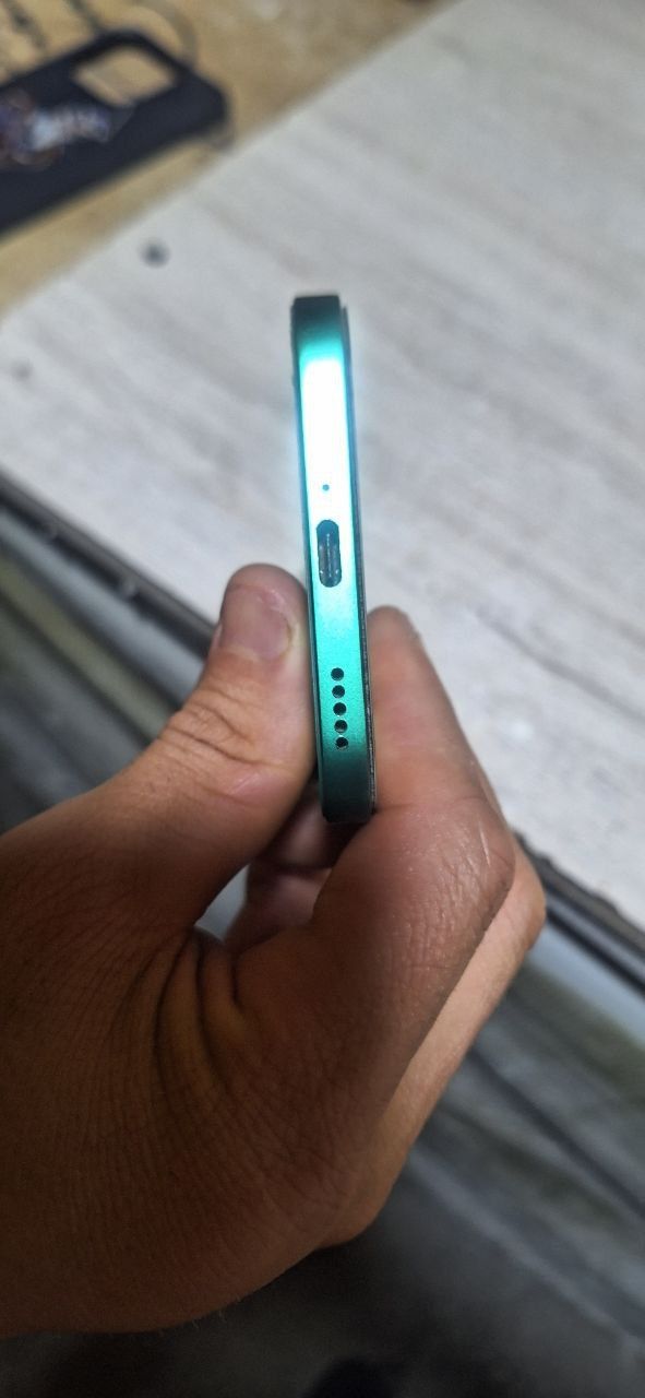 Honor x8b srochna sotiladi