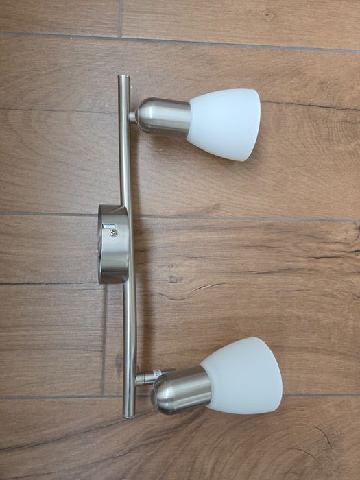 Осветително тяло за таван или стена в комплект с LED крушки Е14