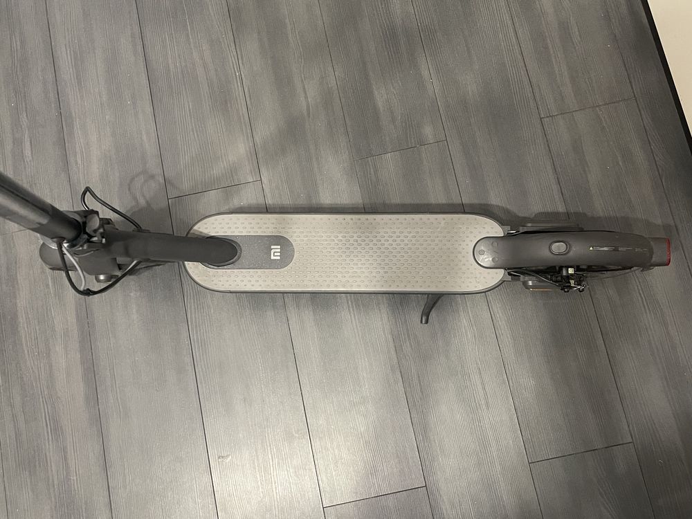trotineta electrica Xiaomi Mi Essential