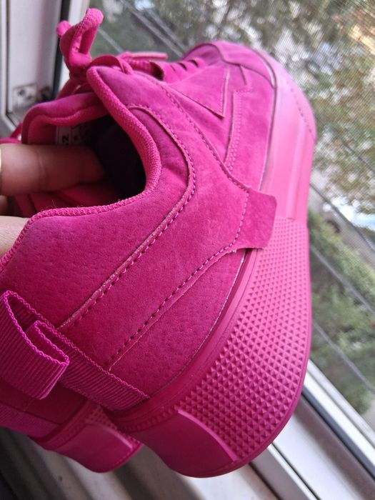 Adidasi dama 42 roz fucsia