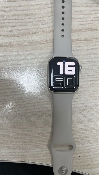 Apple watch SE2 40мм оригинал