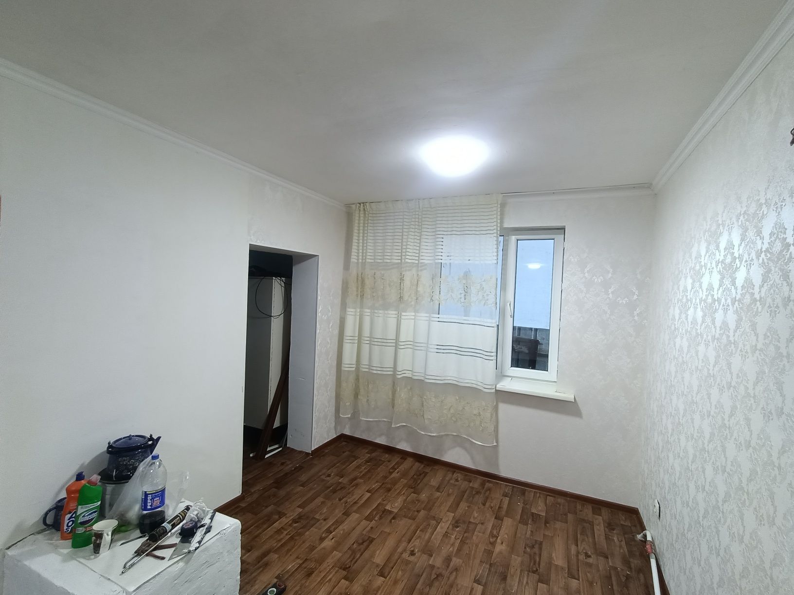 Орталыкта Уй сатылады,мешит жакта