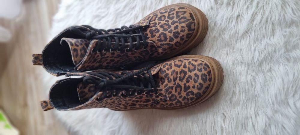 Ghete BSB 37 interior piele