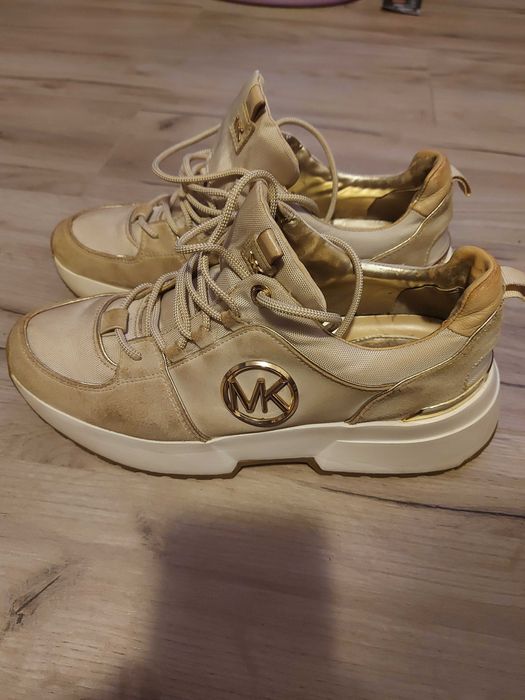 Adidași, Michael Kors