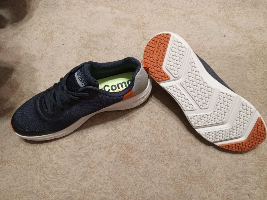 Новые Skechers, оригинал 43 и 46 размер