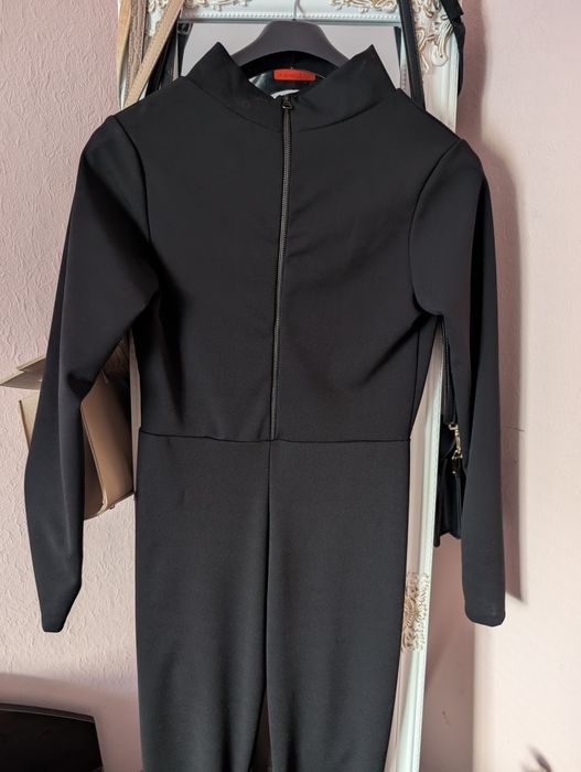 Дамски спортен гащеризон тип catsuit