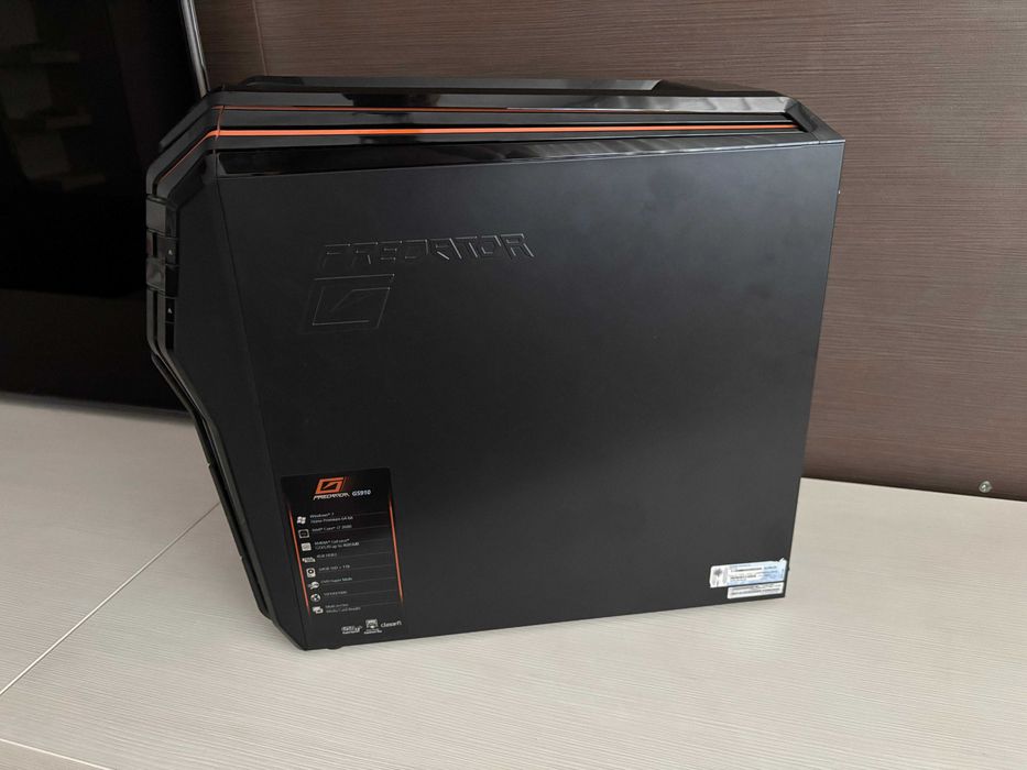 Acer Predator, carcasa originala, sursa 750 w.