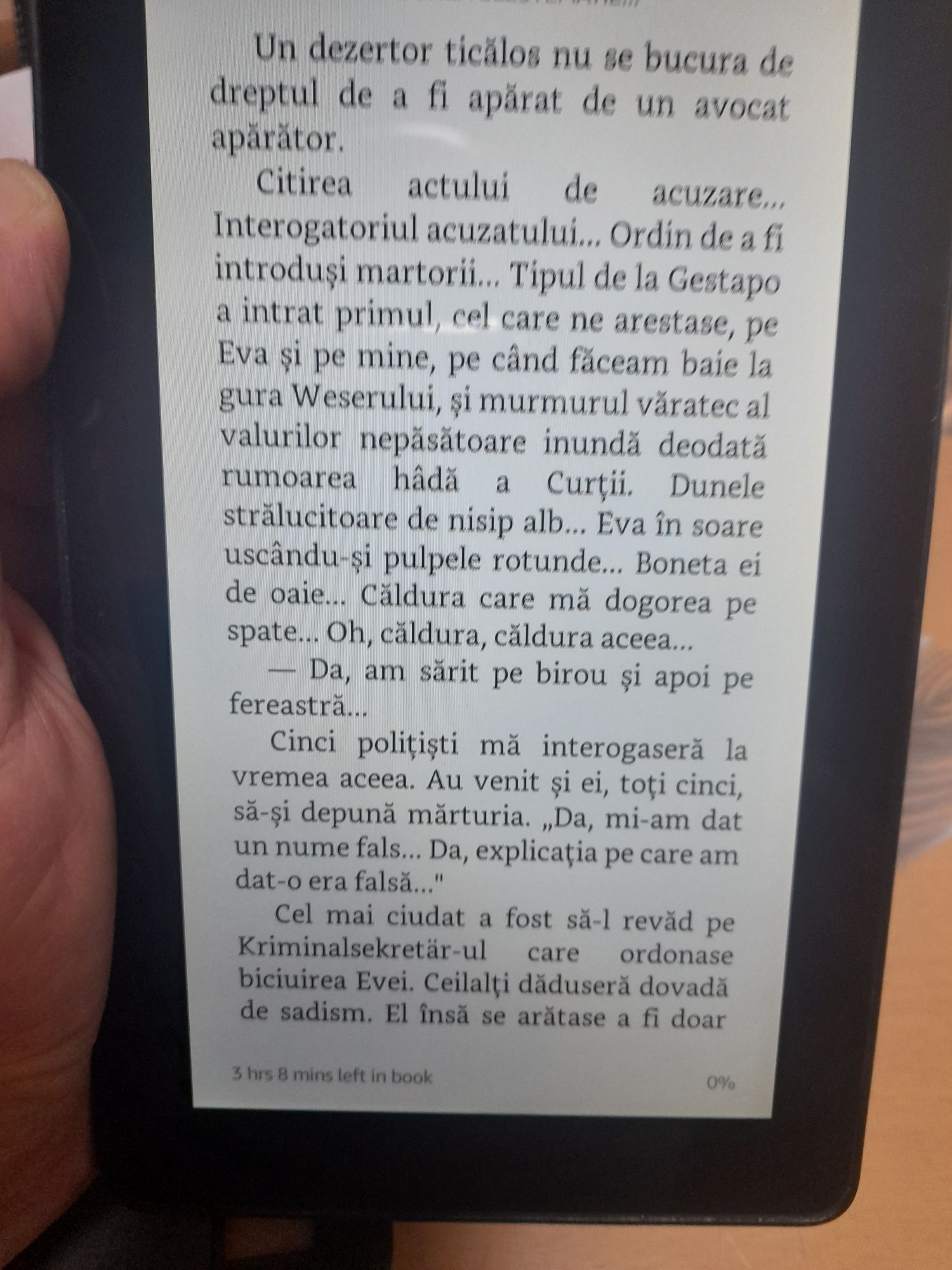 Vind amazon fire cu peste 2300 de cărți în limba română