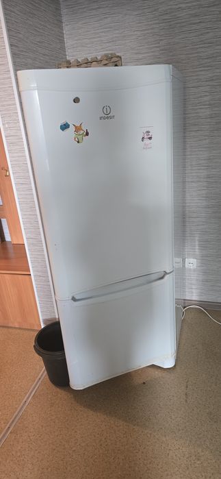 Срочно продам холодильник