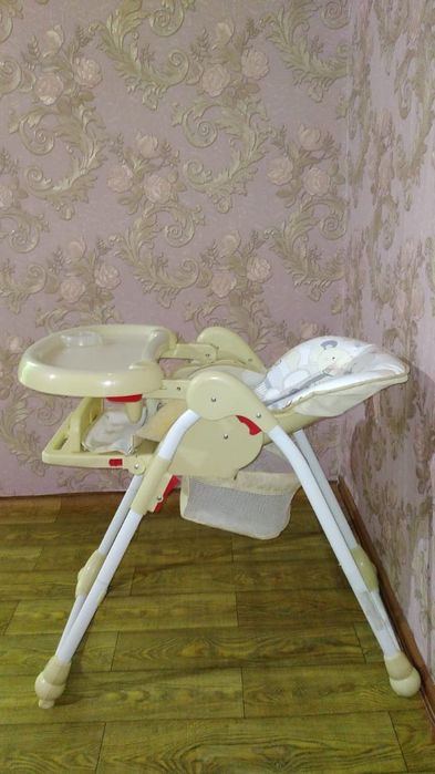 Детский стульчик сатылады.