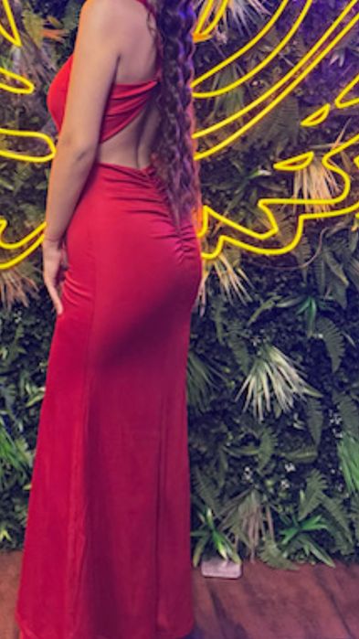 Официална дълга рокля с гол гръб