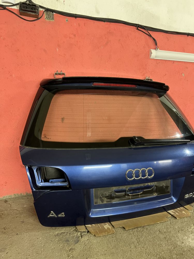 Заден капак за Audi A4 b7 комби перфектен