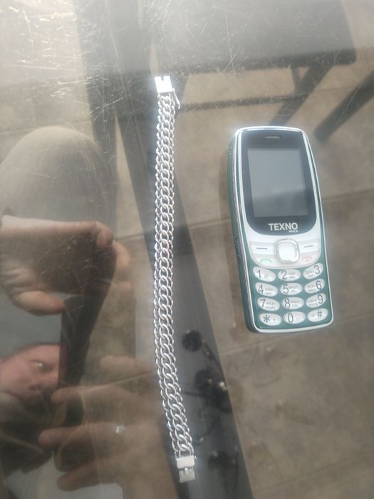 Продаю серебреный браслет