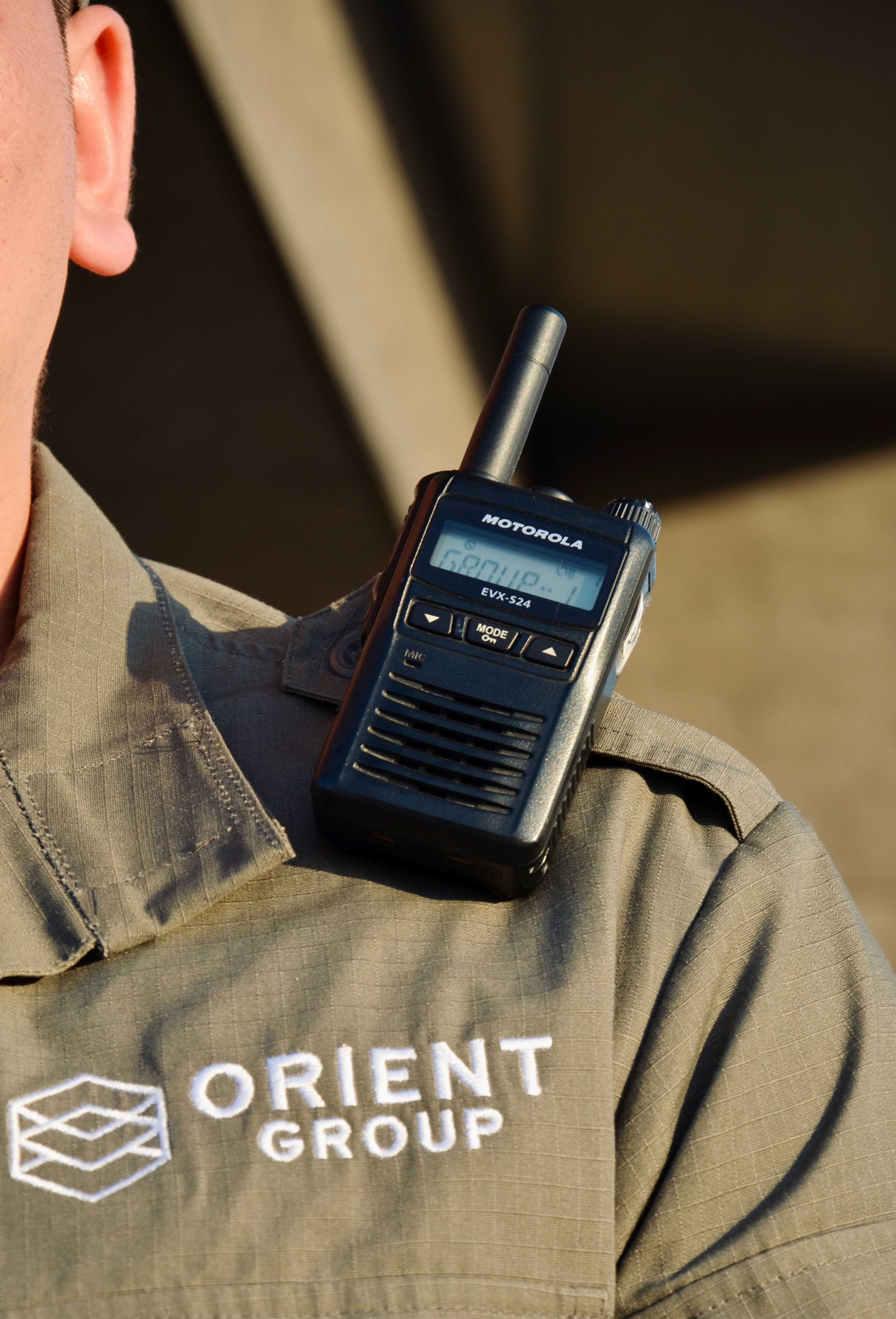 Motorola EVX-S24 цифровая радиостанция