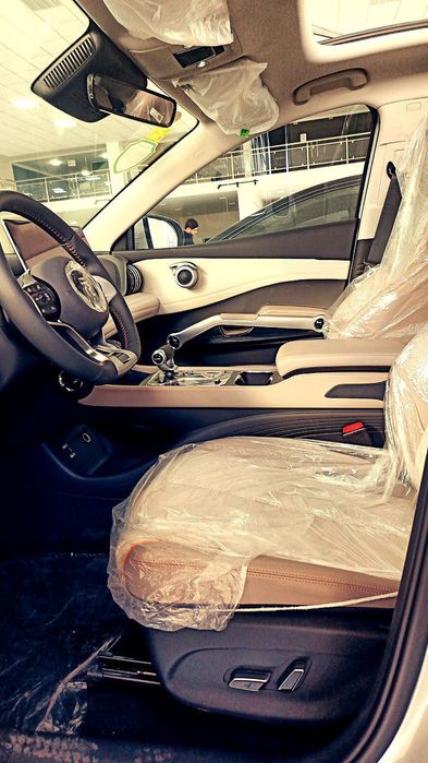 BYD Qin Plus 

Габариты: длина — 4765 мм, шири