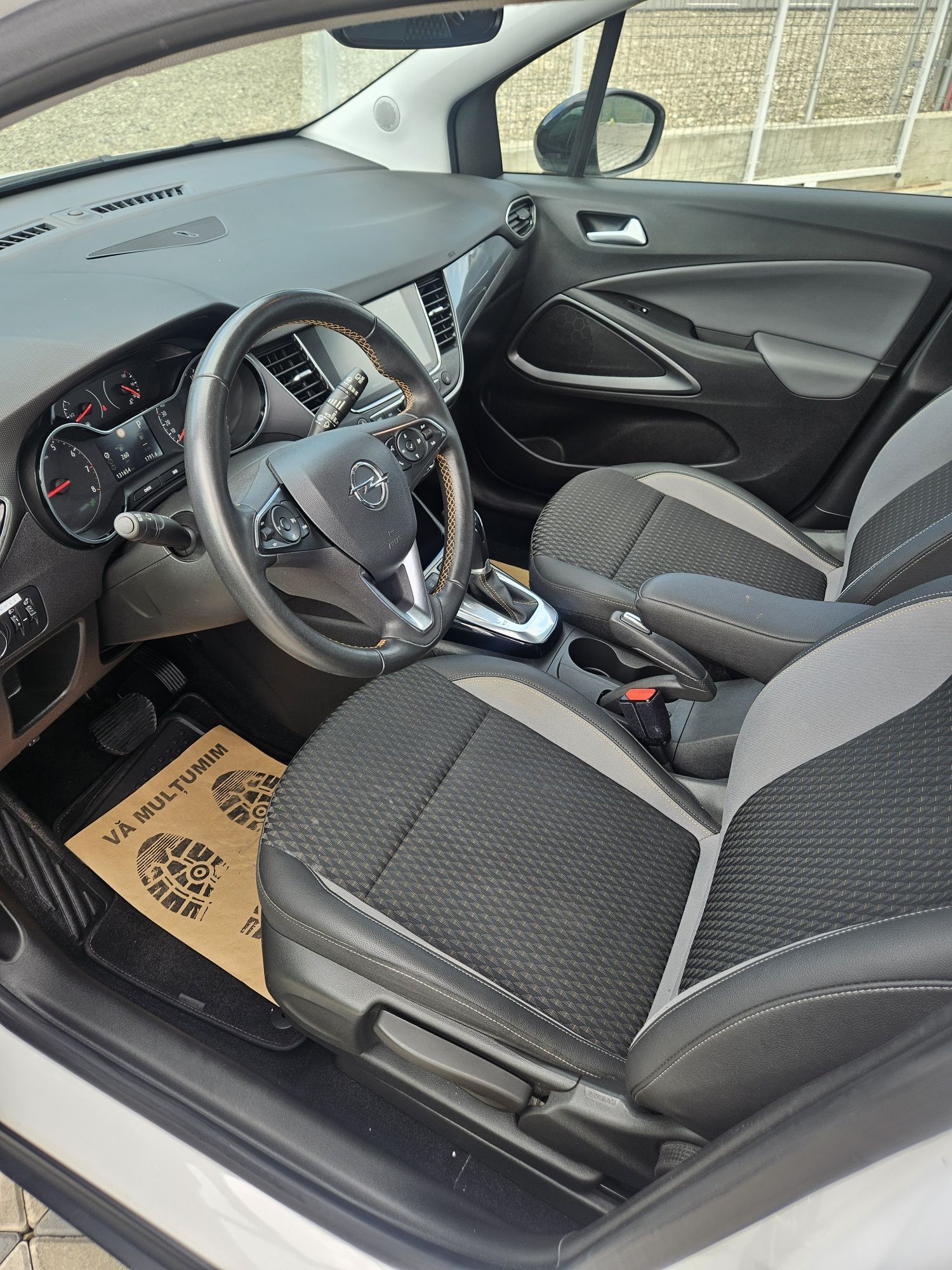 Opel Crossland X 1.5 Automat  din 2021!