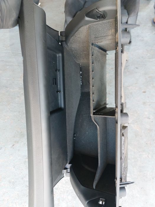 Torpedou AUDI A4 B6 B7 autoturism volan stanga - culoare neagra