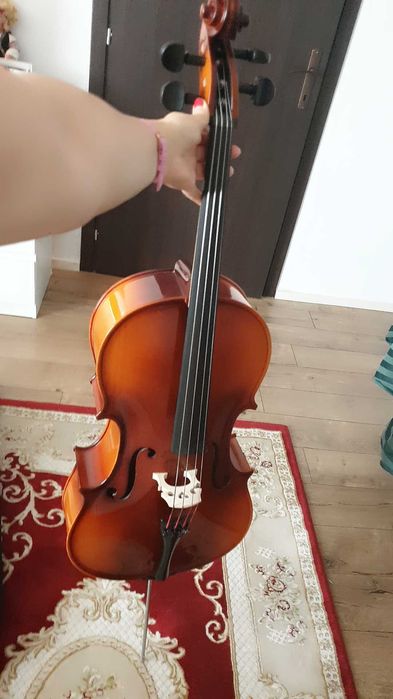 Vand violoncel 1/4 in stare excelenta