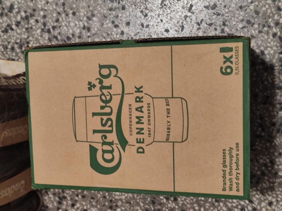 Нов комплект от шест чаши за бира carlsberg